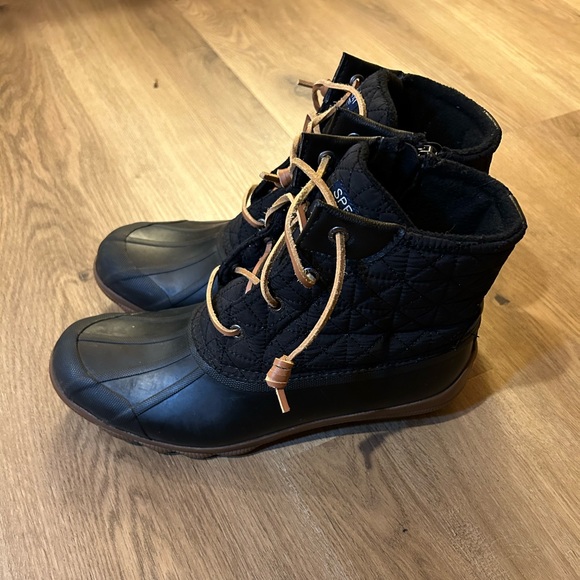 Women’s Black Sperry Saltwater Duck Boot size 10 - Picture 3 of 4
